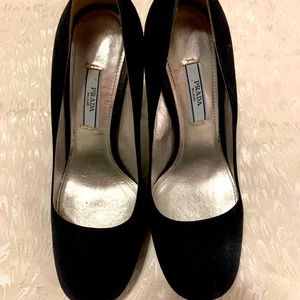 Prada Pumps